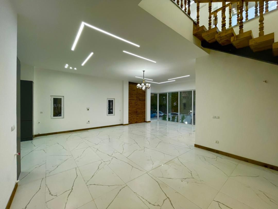 ویلا 270 متری دوبلکس نوساخت مدرن چلندر 