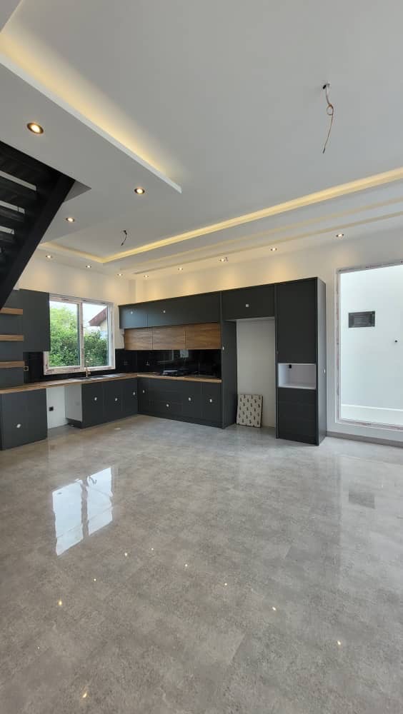 ویلای 300 متری دوبلکس نوساز