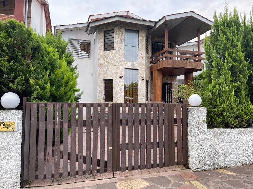 ویلای 220 متری شهرکی برجاده اصلی نوشهر