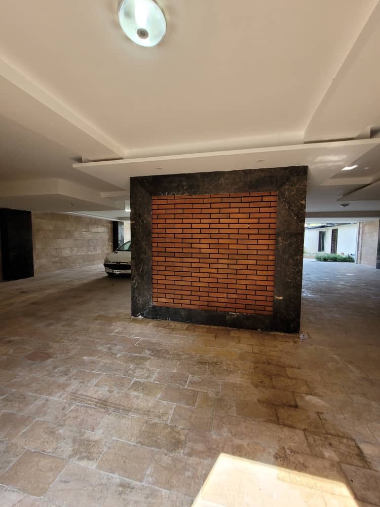 آپارتمان نوساز و شیک نزدیک به دریا