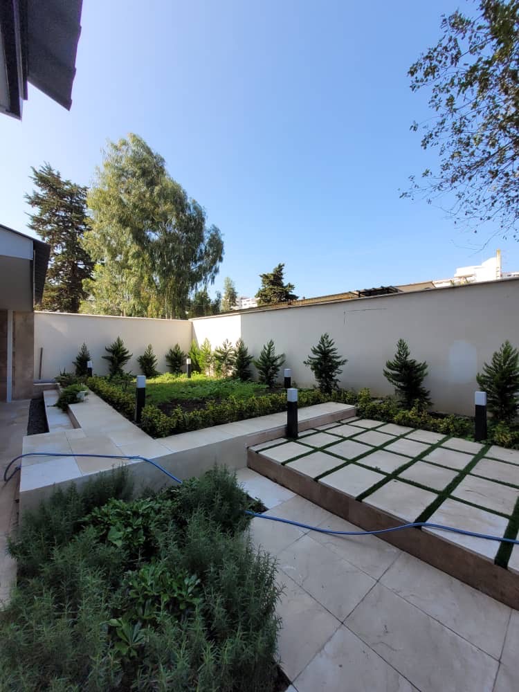 آپارتمان نوساز و شیک نزدیک به دریا