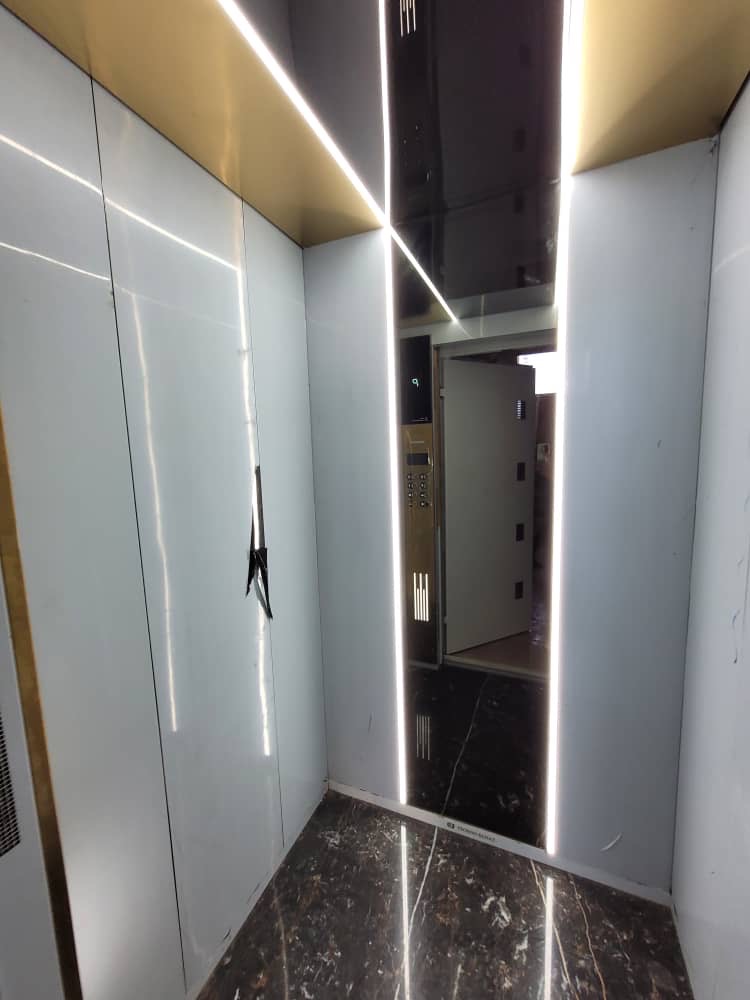 آپارتمان نوساز و شیک نزدیک به دریا