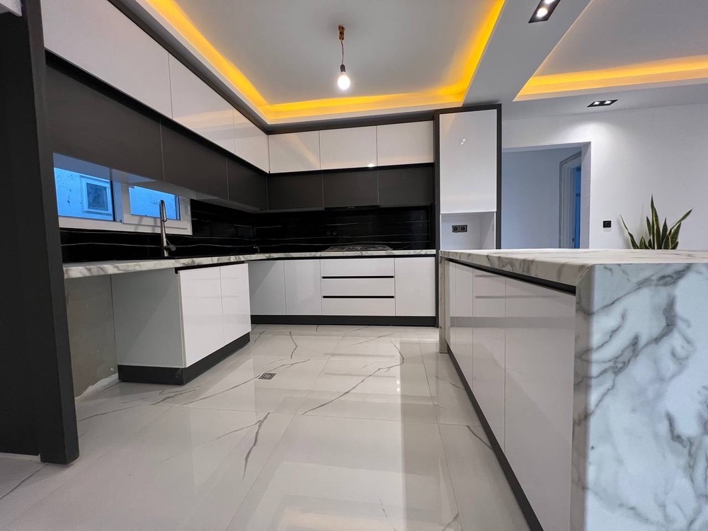 ویلای 220 متری نوساز و رویان