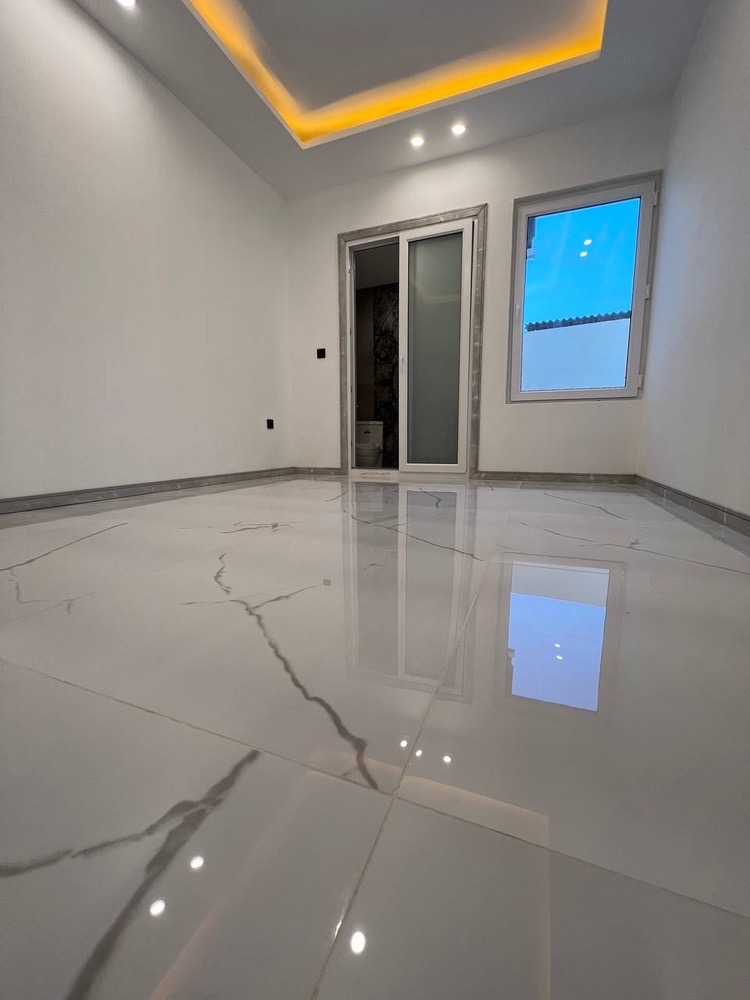 ویلای 220 متری نوساز و شیک رویان