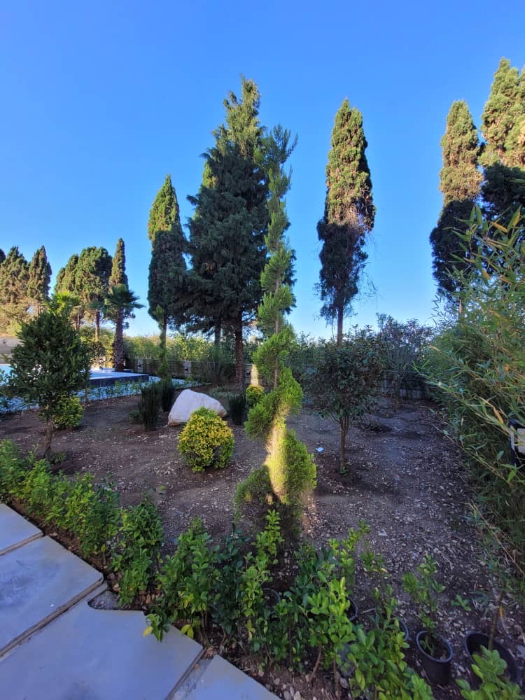 ویلای 800 متری دوبلکس نوساز داخل شهرک