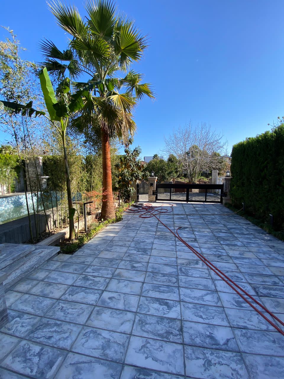 ویلای 350 متری دوبلکس رویان لوکیشن برند