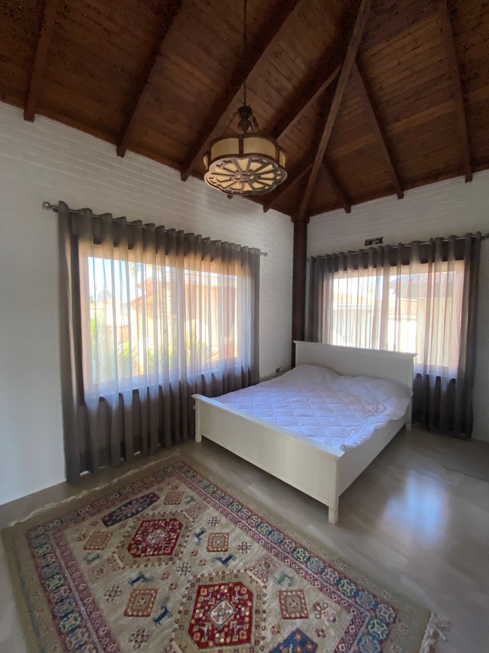 ویلای 350 متری دوبلکس رویان لوکیشن برند