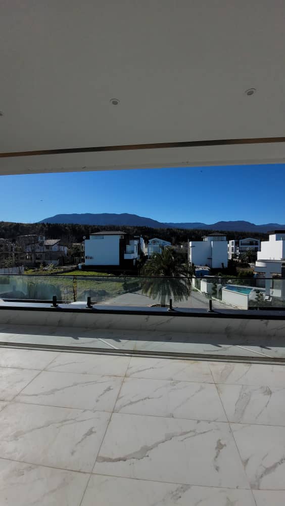 ویلای 400 متر ی دوبلکس نوساز شهرکی پلاک یک جنگل سیسنگان