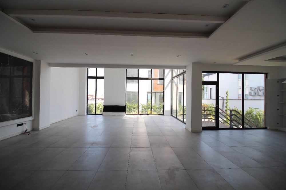 ویلای 650 متری ساحلی مدرن