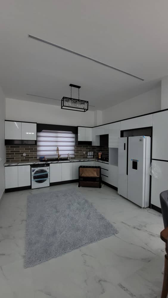 ویلای 310 متری دوبلکس نما کلاسیک داخل شهرک برند منطقه نوشهر