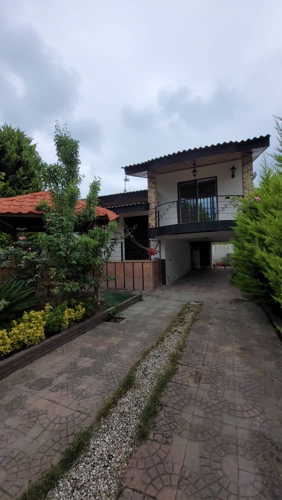 ویلای 240 متری کمربندی ونوش سیسنگان