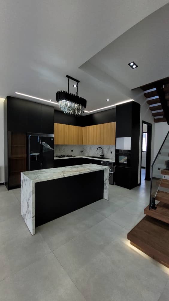 ویلای 335 متری مدرن و خوش ساخت منطقه برند نوشهر