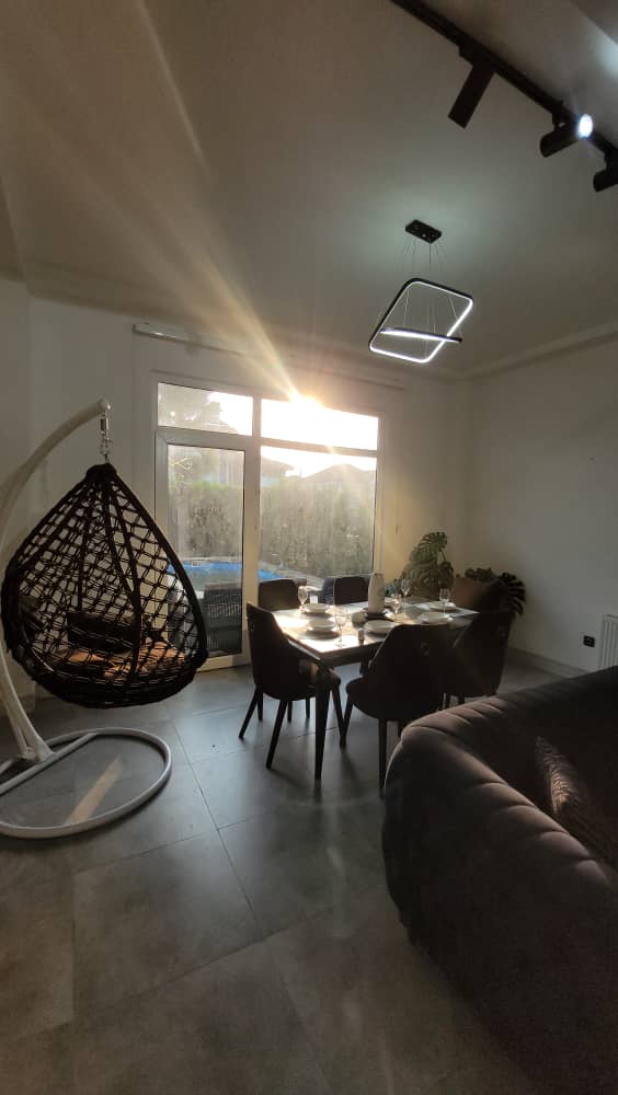 380 متر ویلای دوبلکس خوش ساخت وازیوار