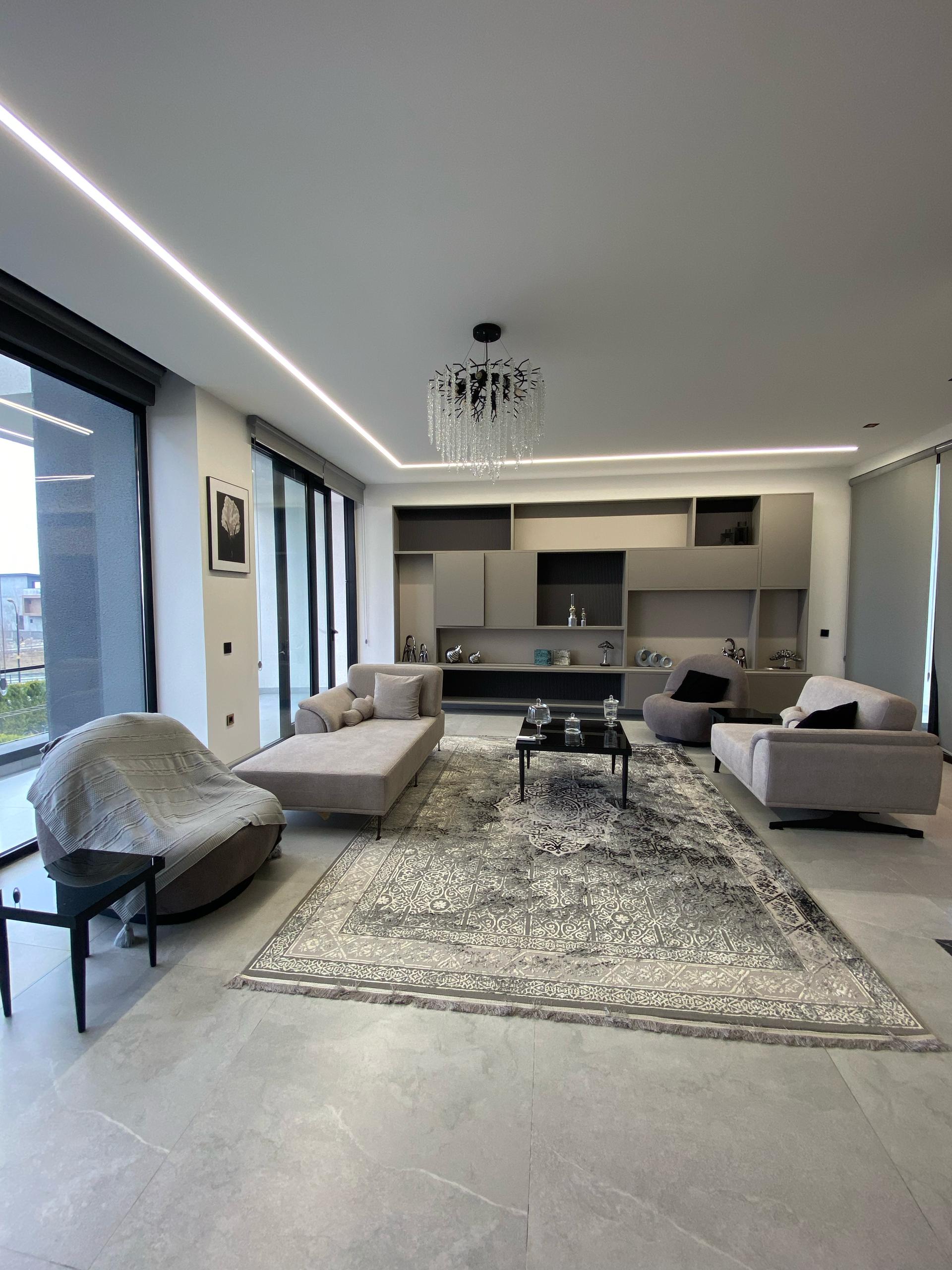 ویلا باغ مدرن لوکس